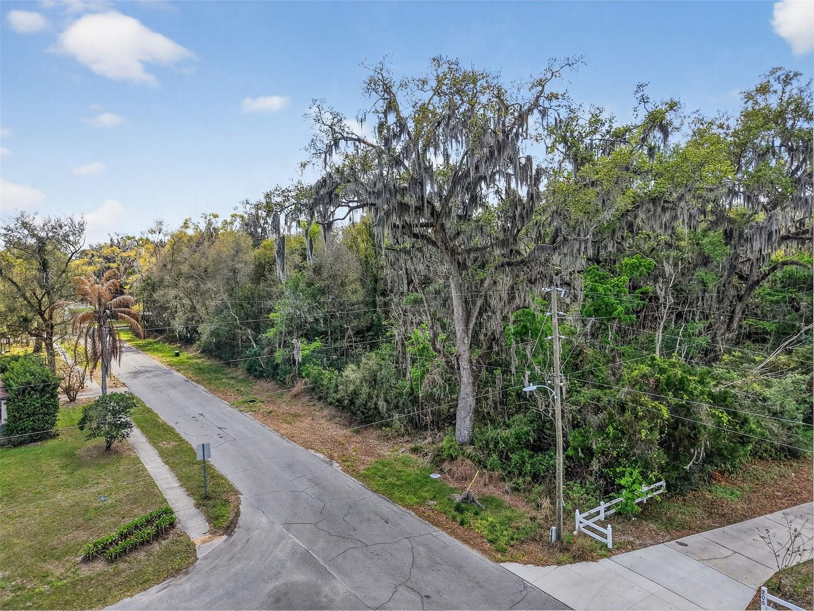 Image 7 of 13 For Old Wire Road