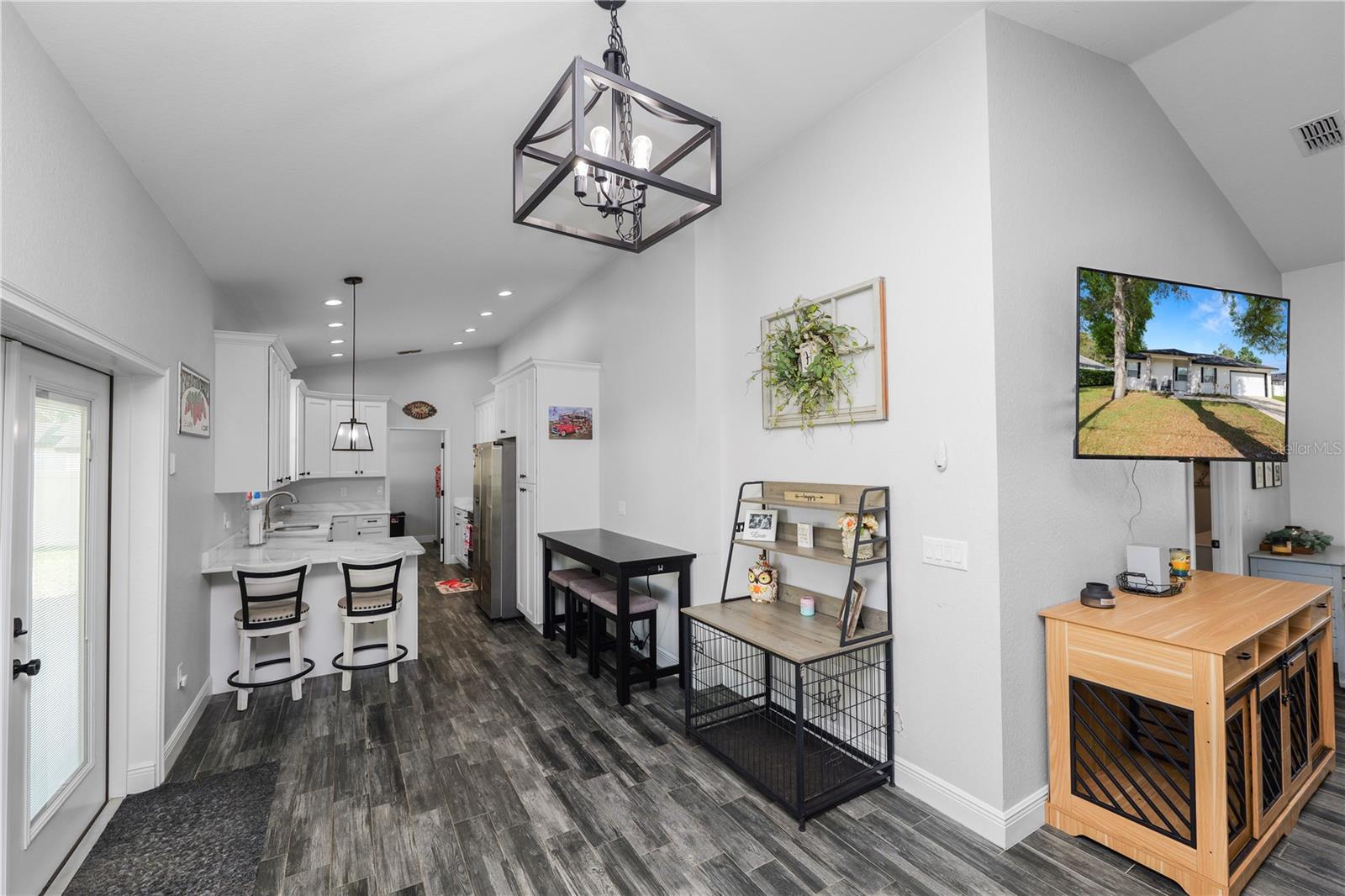 Image 10 of 43 For 113 Mckean Street