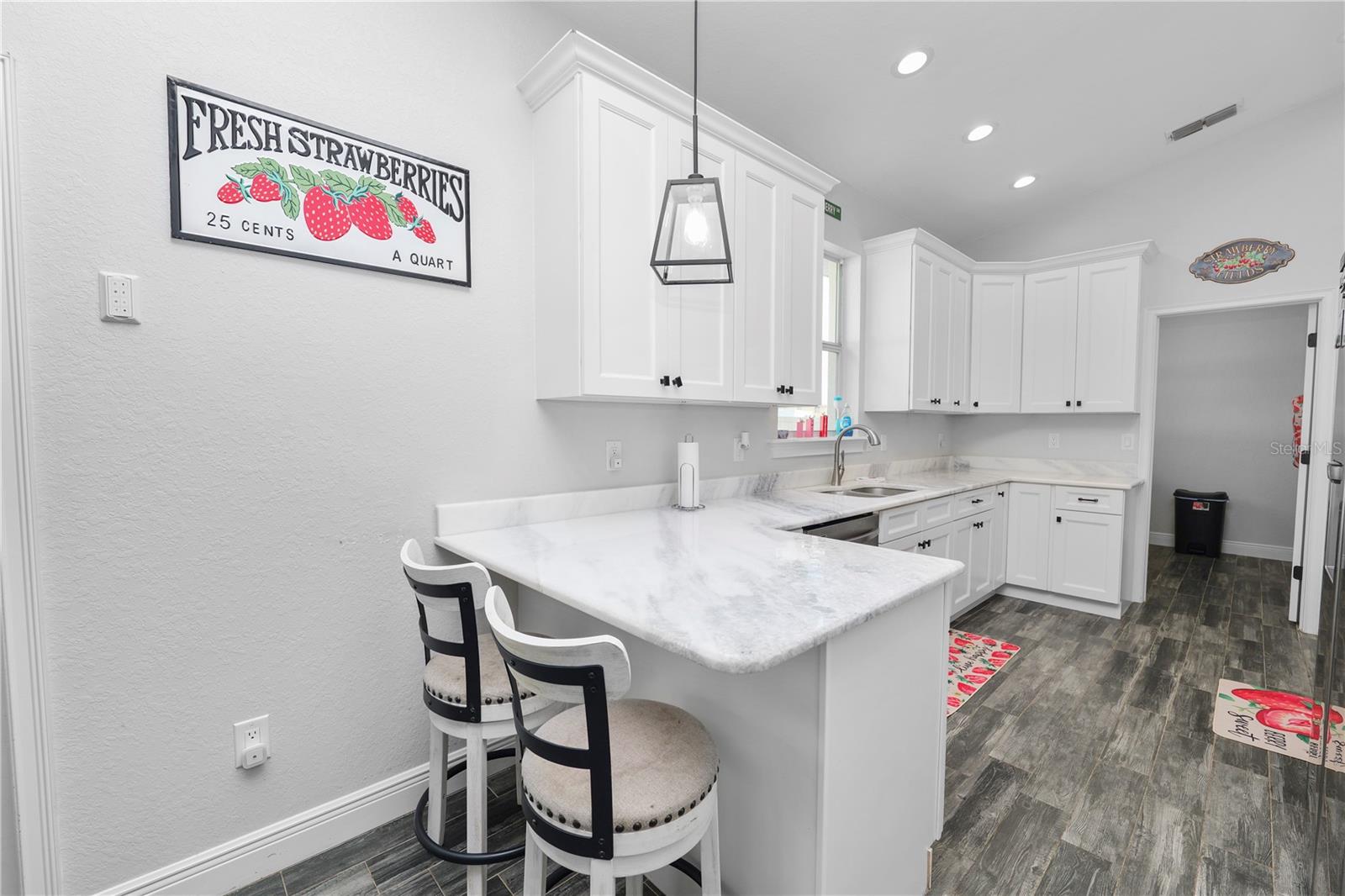 Image 15 of 43 For 113 Mckean Street