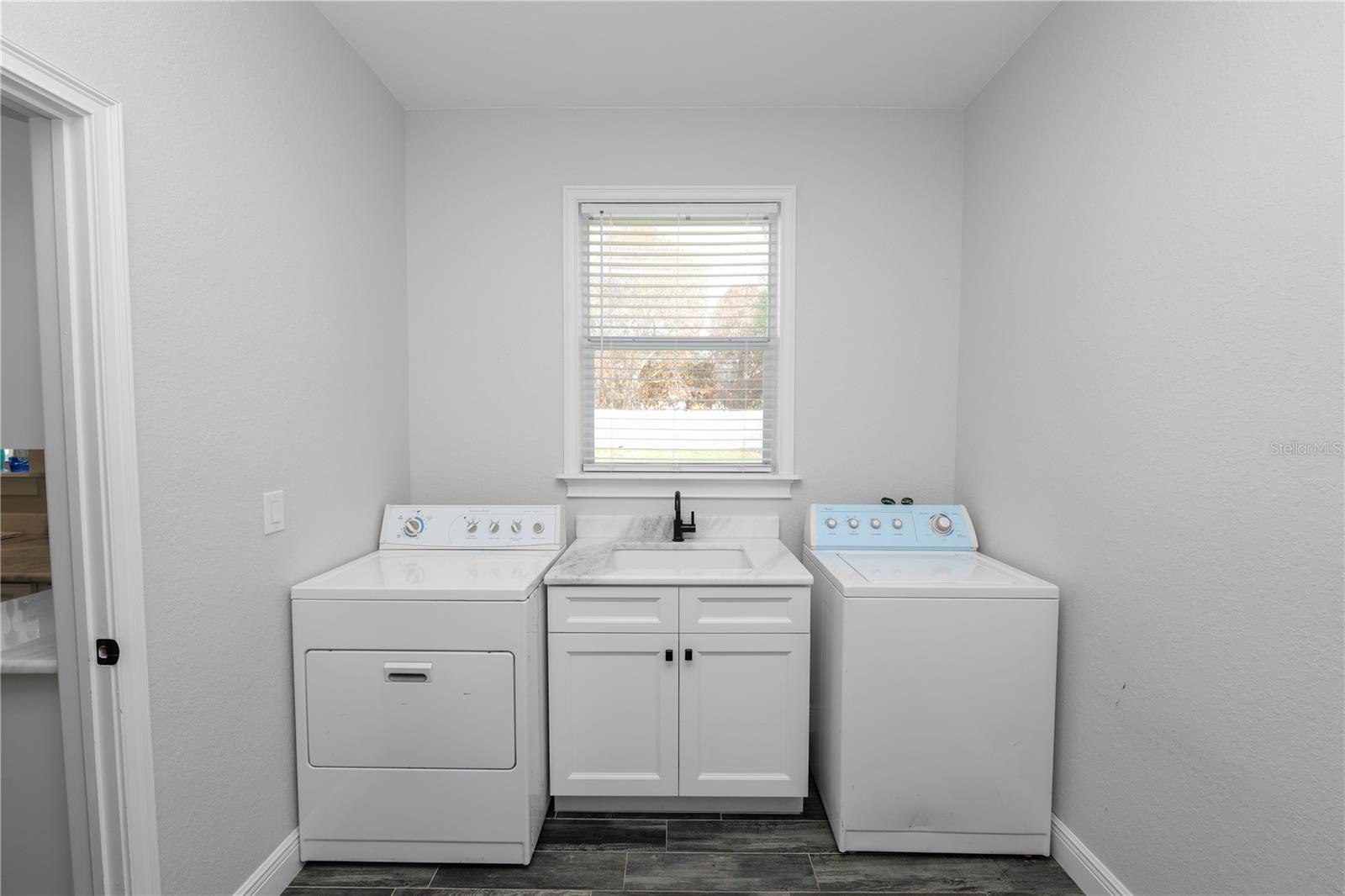 Image 30 of 43 For 113 Mckean Street