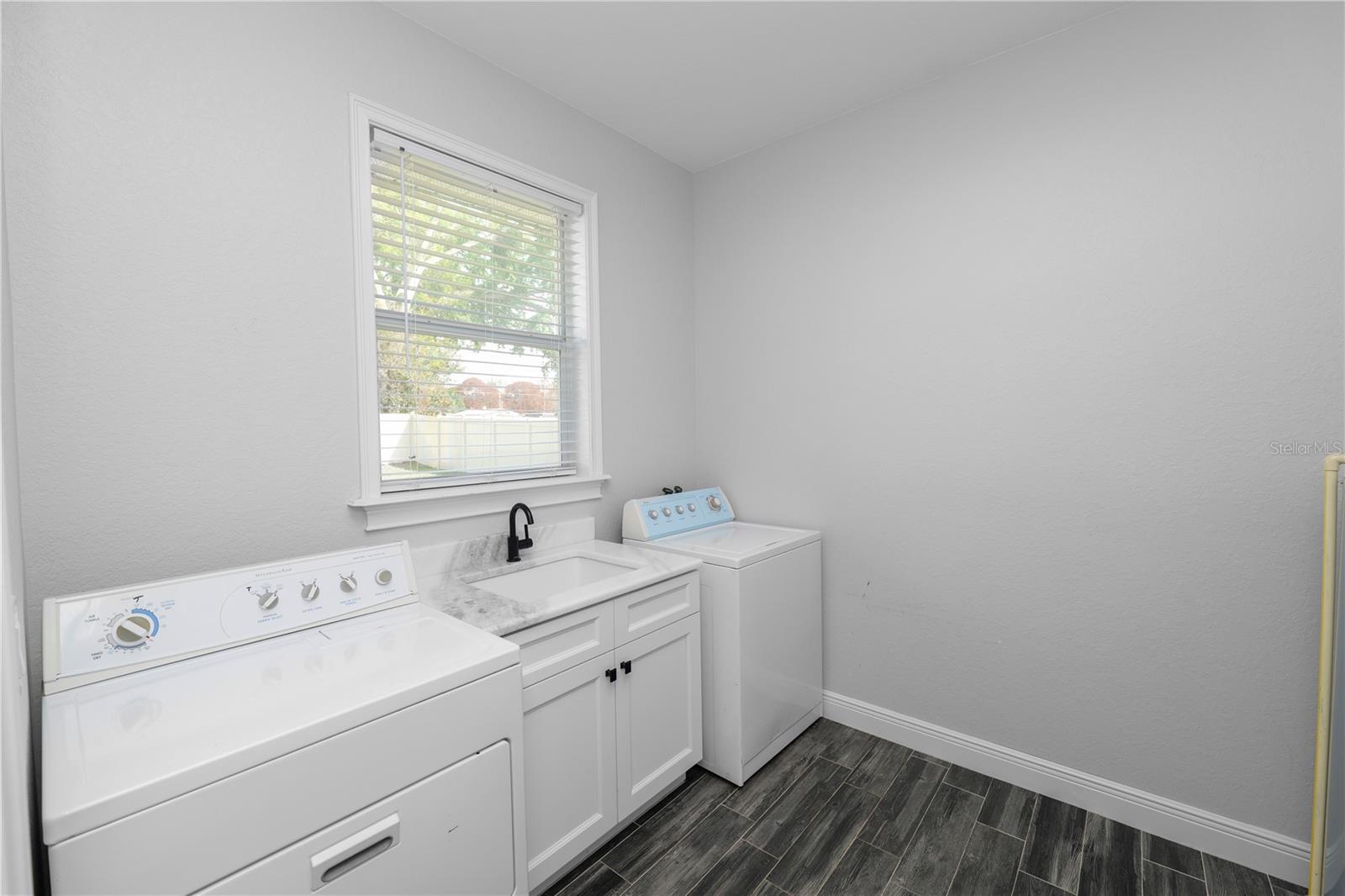 Image 31 of 43 For 113 Mckean Street