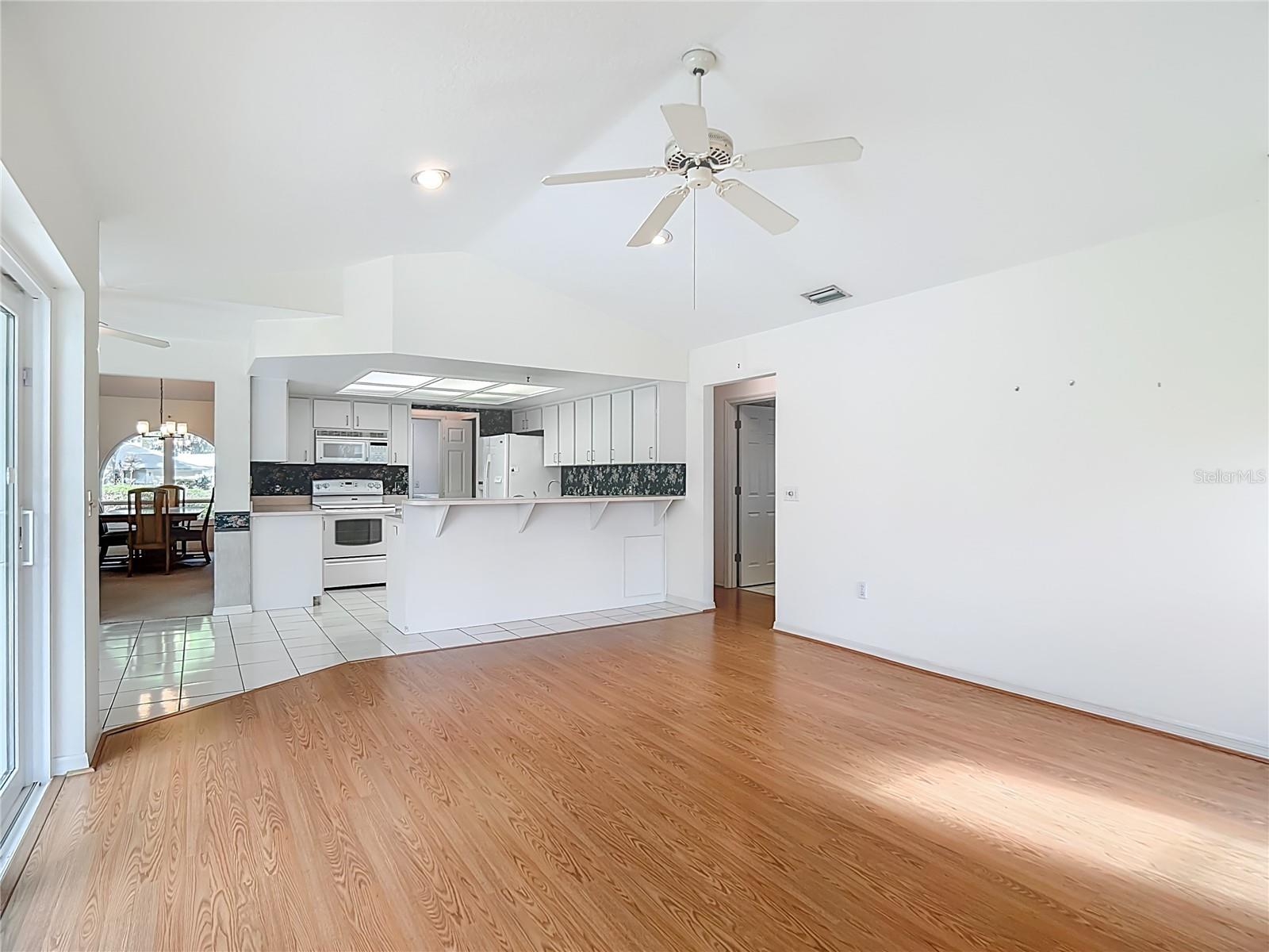 Image 11 of 49 For 5926 Buck Run Drive