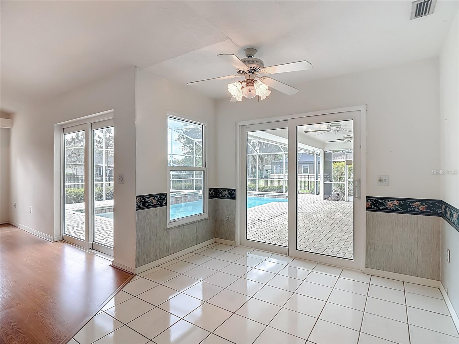 Image 15 of 49 For 5926 Buck Run Drive