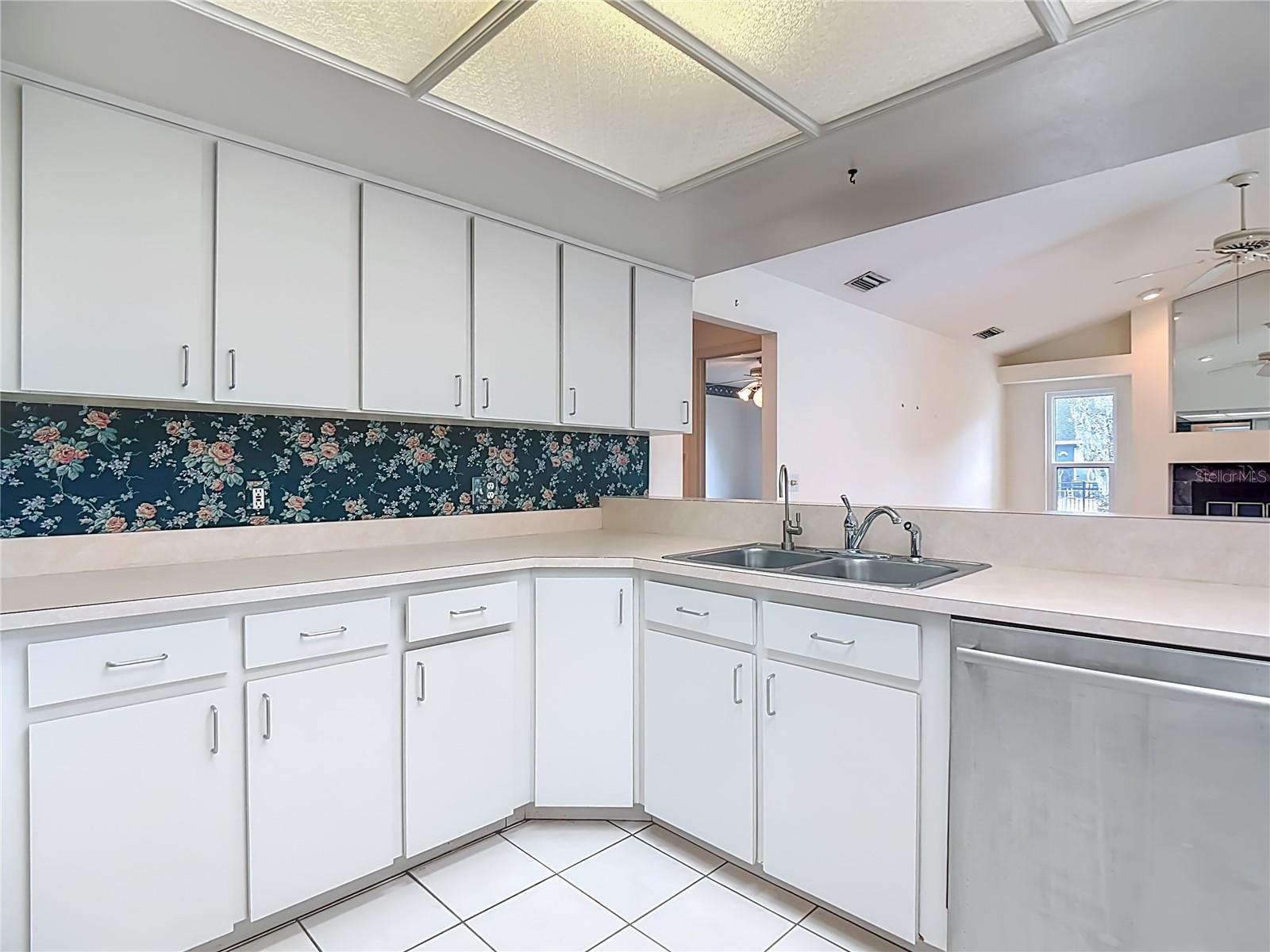 Image 21 of 49 For 5926 Buck Run Drive