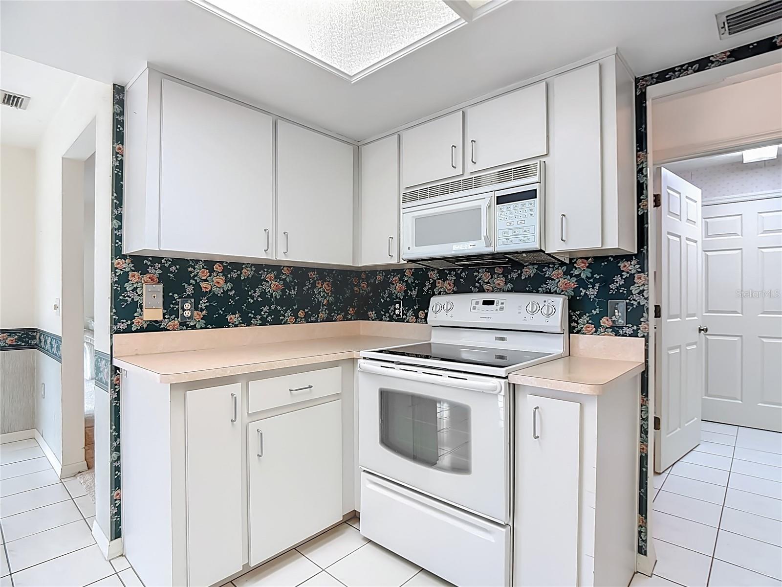 Image 22 of 49 For 5926 Buck Run Drive