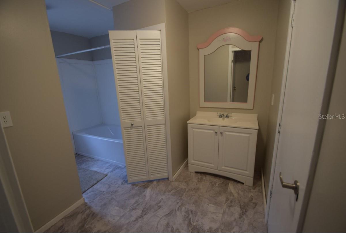 Image 11 of 24 For 3134 Skyview Drive