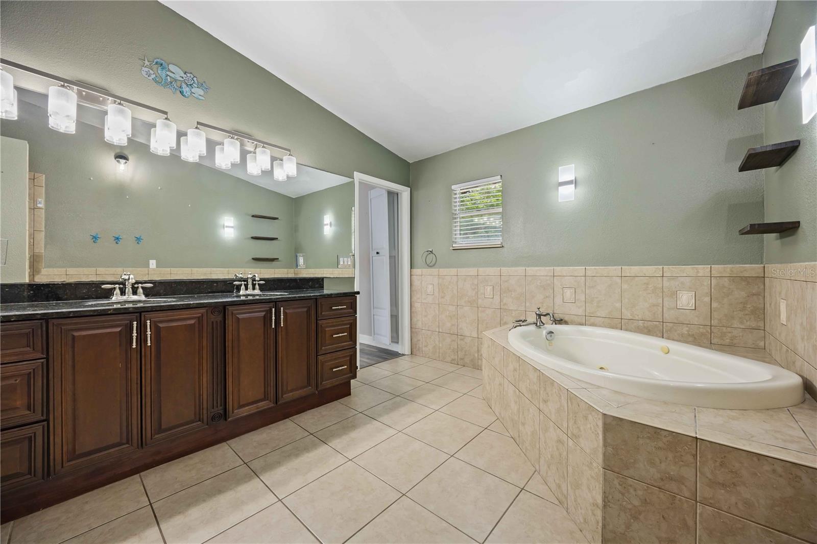 Image 37 of 43 For 1035 Old Polk City Road