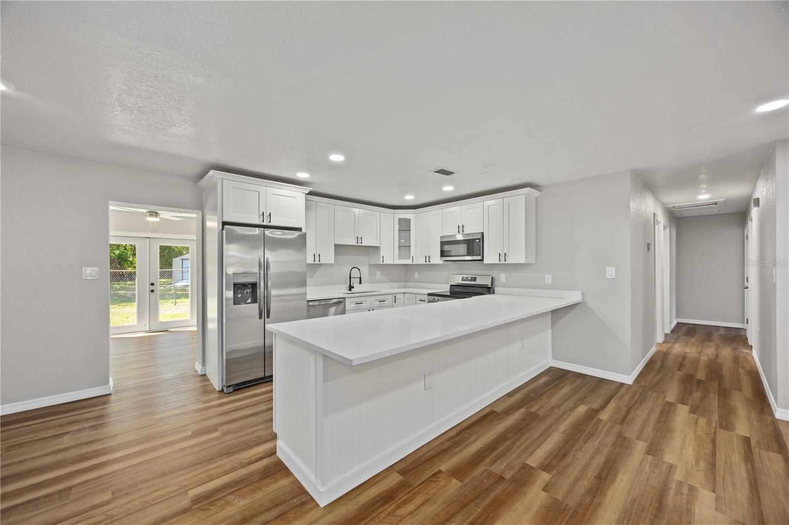 Image 14 of 39 For 1432 Banana Road