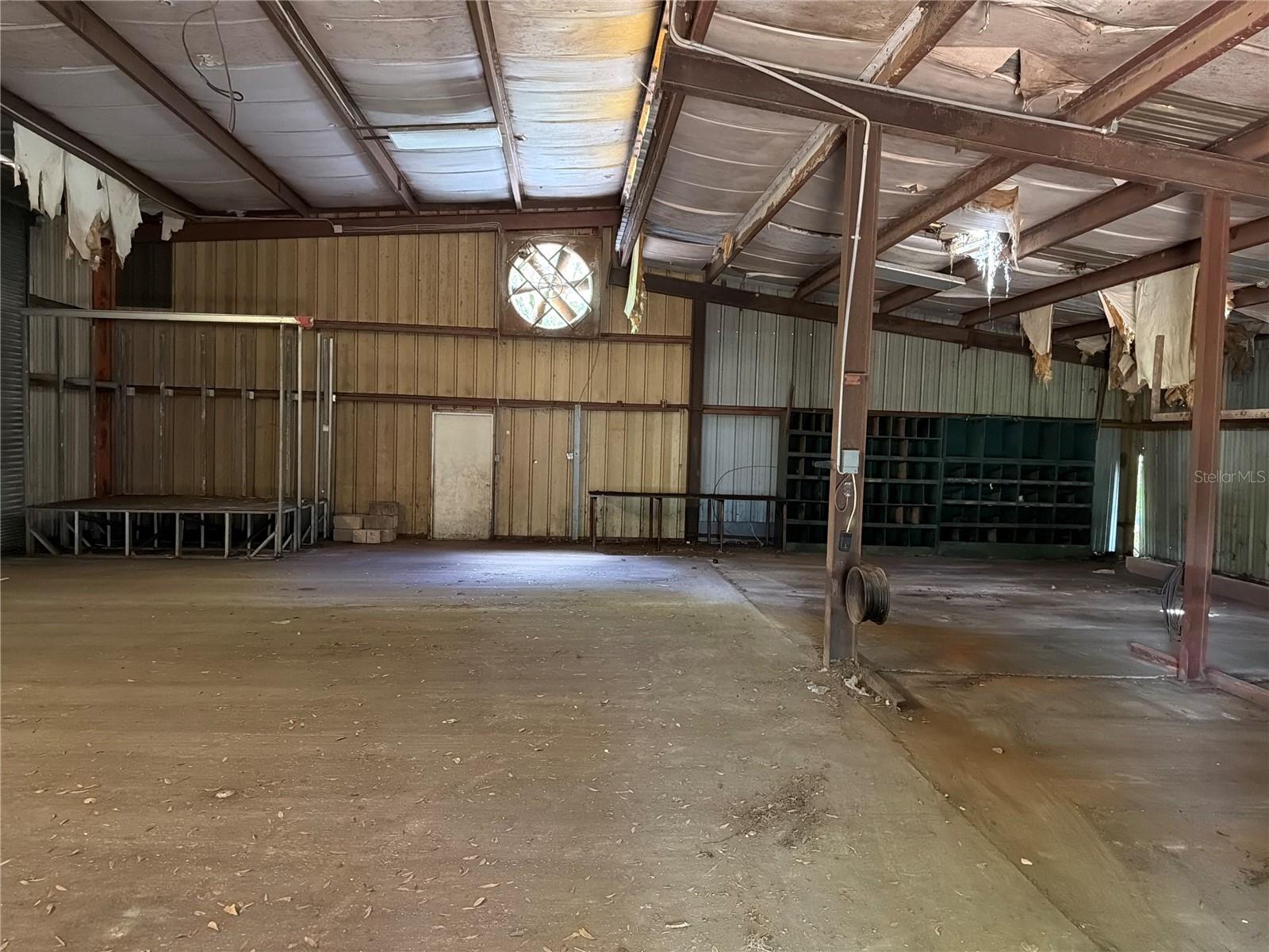 Image 32 of 39 For 1432 Banana Road