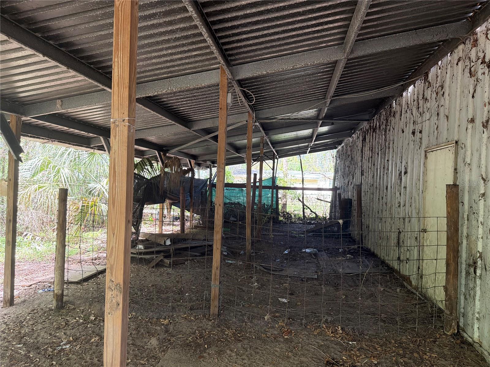 Image 37 of 39 For 1432 Banana Road