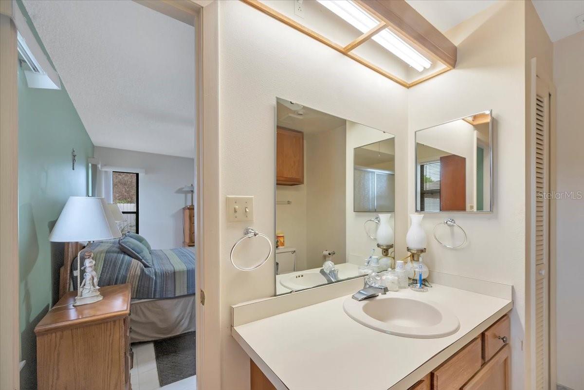 Image 21 of 41 For 711 W Frederick Ave