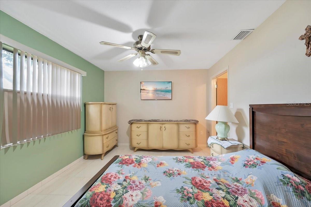 Image 24 of 41 For 711 W Frederick Ave