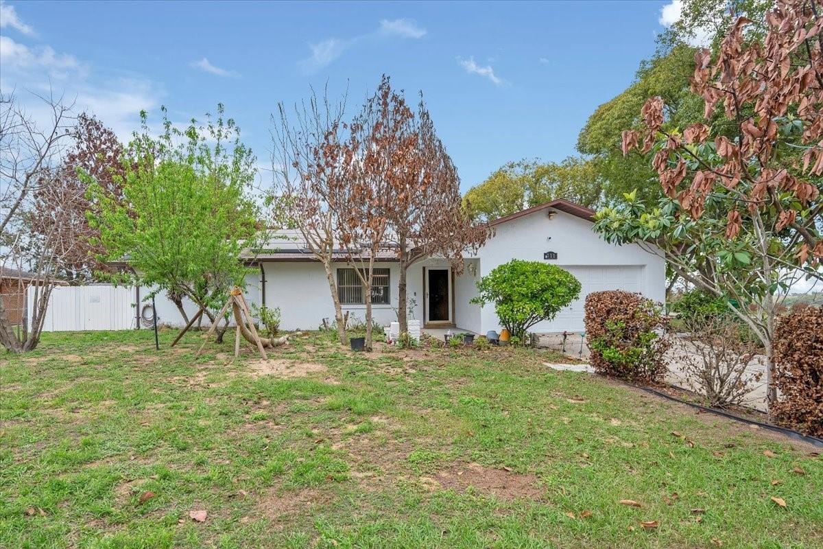 Image 3 of 41 For 711 W Frederick Ave