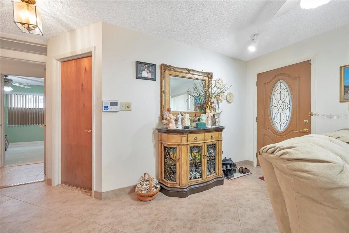 Image 6 of 41 For 711 W Frederick Ave