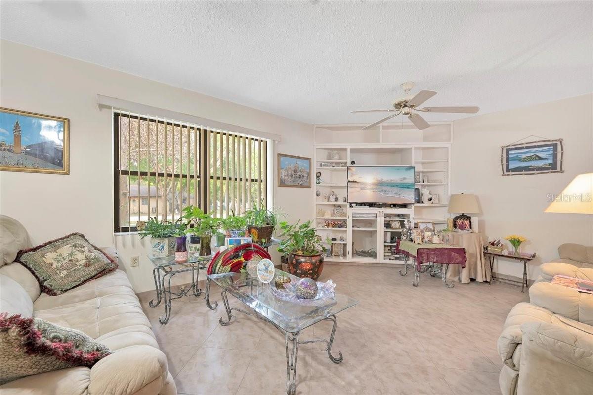 Image 7 of 41 For 711 W Frederick Ave