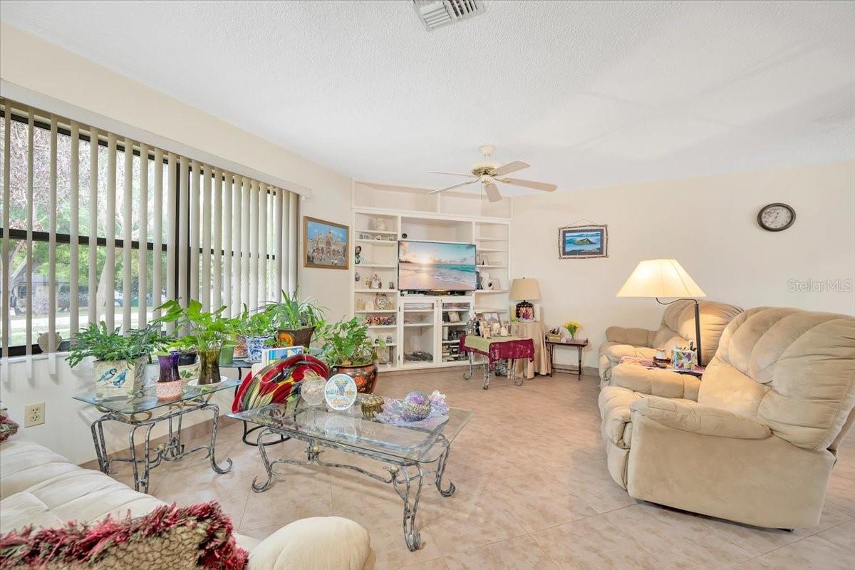 Image 8 of 41 For 711 W Frederick Ave