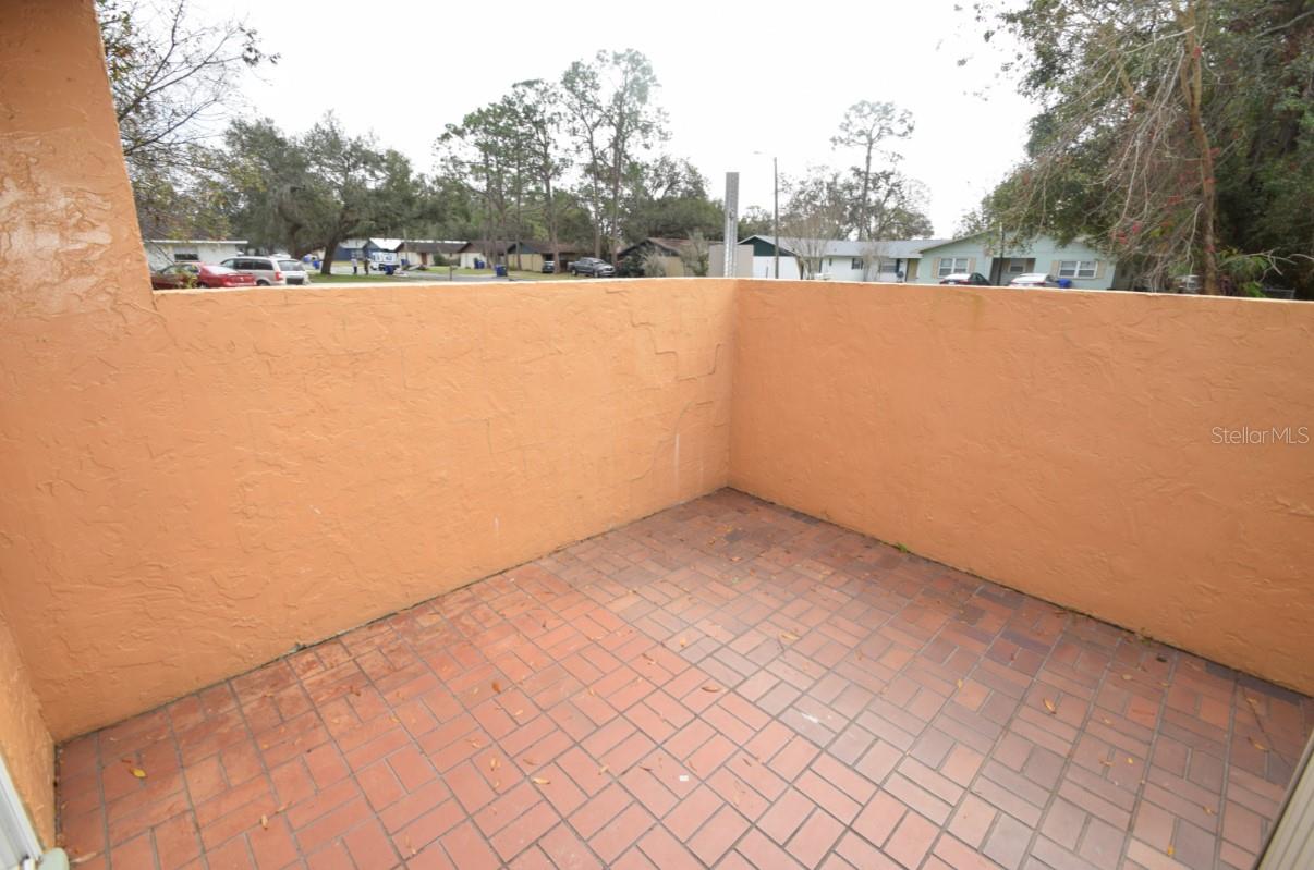 Image 3 of 25 For 939 Castle Way