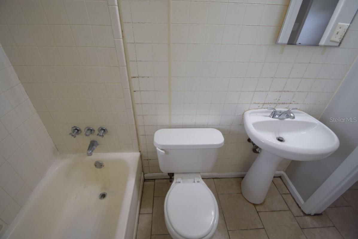 Image 8 of 21 For 1213 Patterson Street