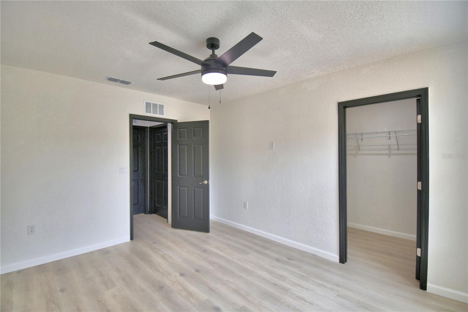 Image 26 of 46 For 2264 Longbottom Road