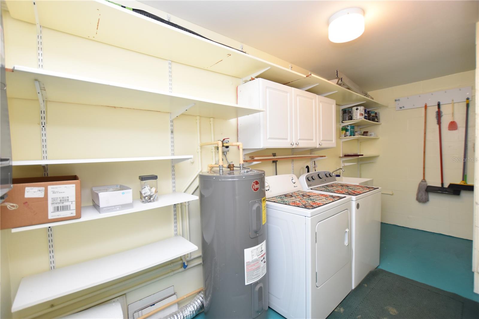 Image 26 of 32 For 3535 Amity Avenue 3535