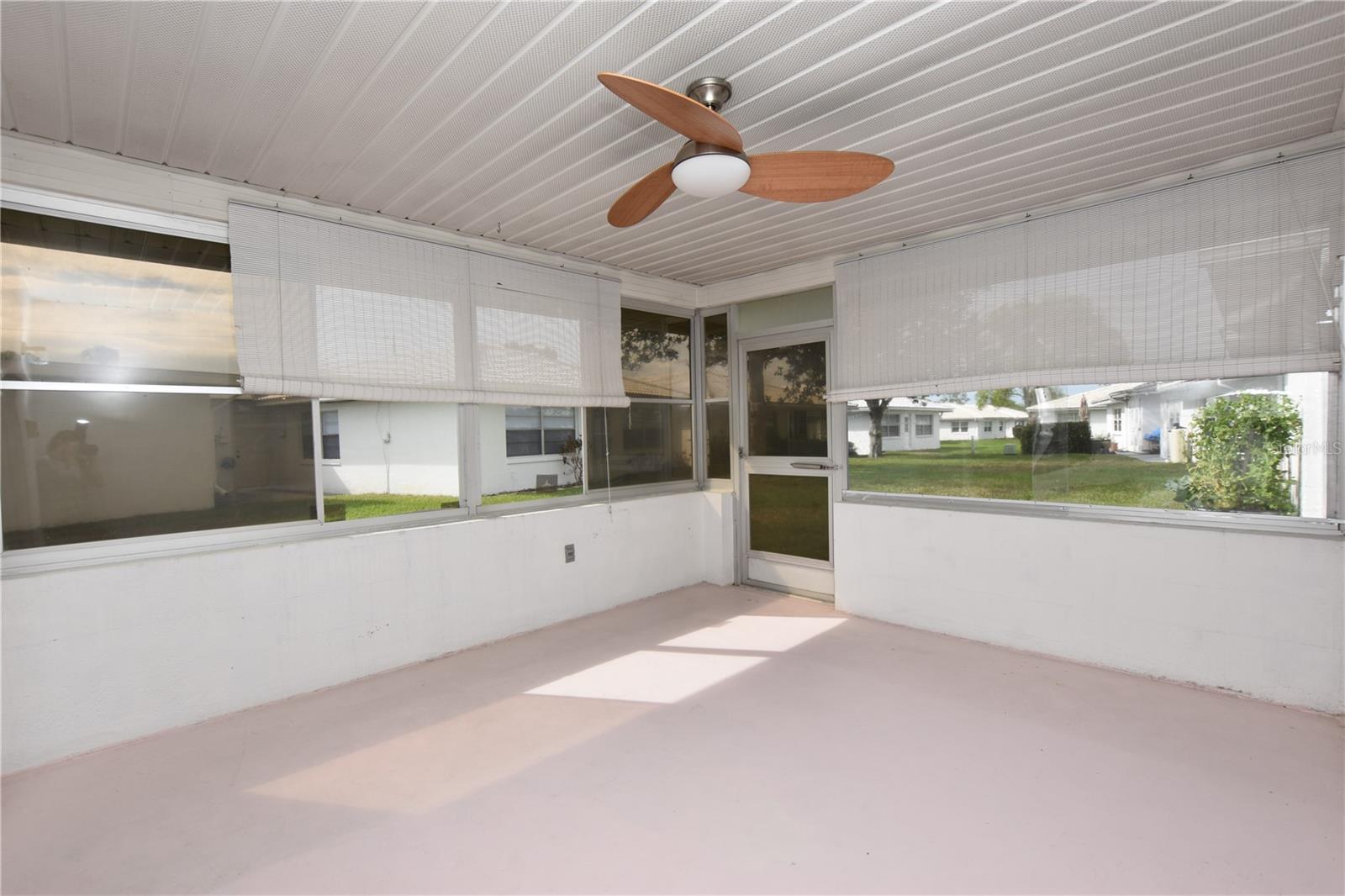 Image 29 of 32 For 3535 Amity Avenue 3535