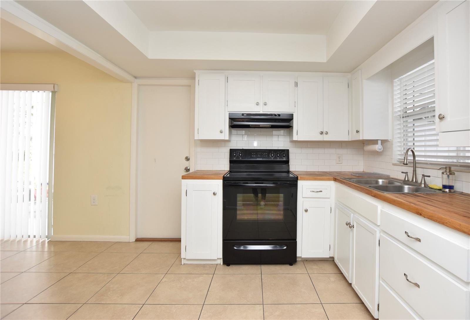 Image 6 of 32 For 3535 Amity Avenue 3535