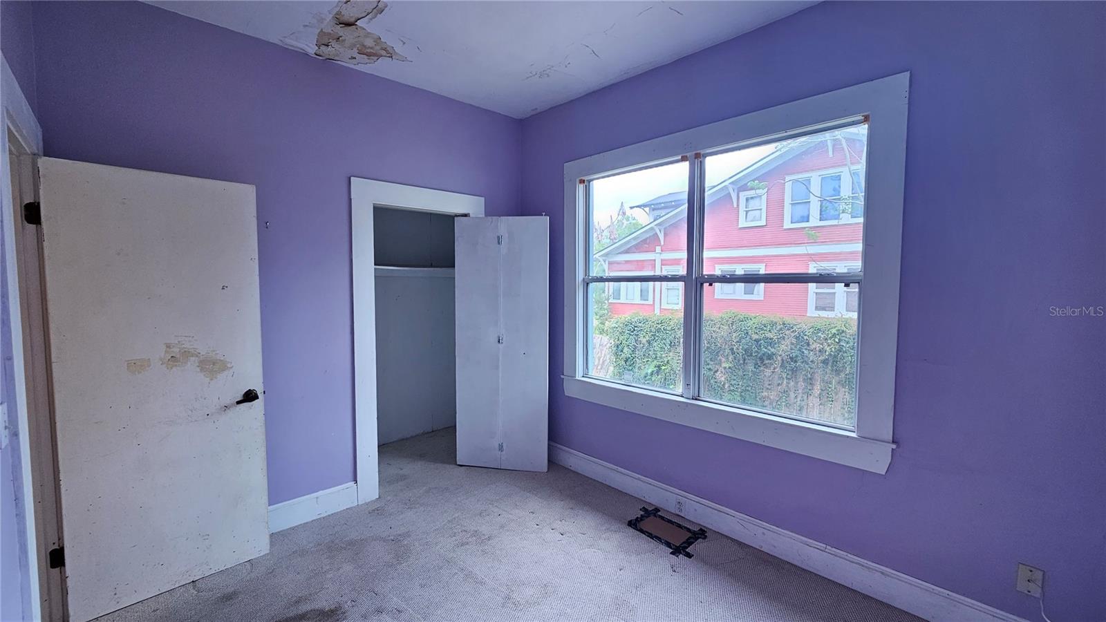 Image 18 of 24 For 305 Avenue B Ne