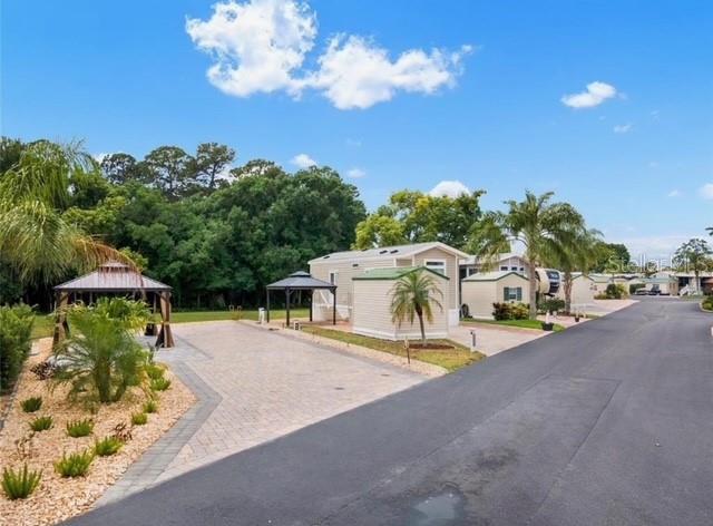 Image 2 of 11 For 16532 Sunshine Avenue