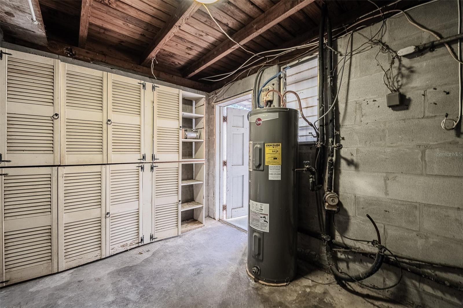 Image 29 of 42 For 510 Carolyn Drive