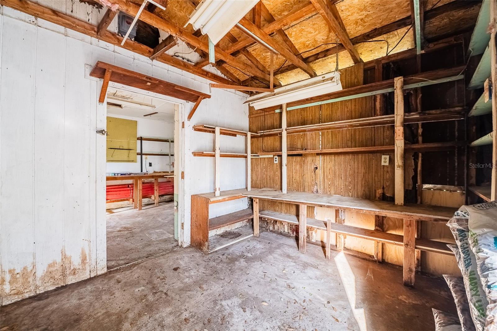 Image 30 of 42 For 510 Carolyn Drive