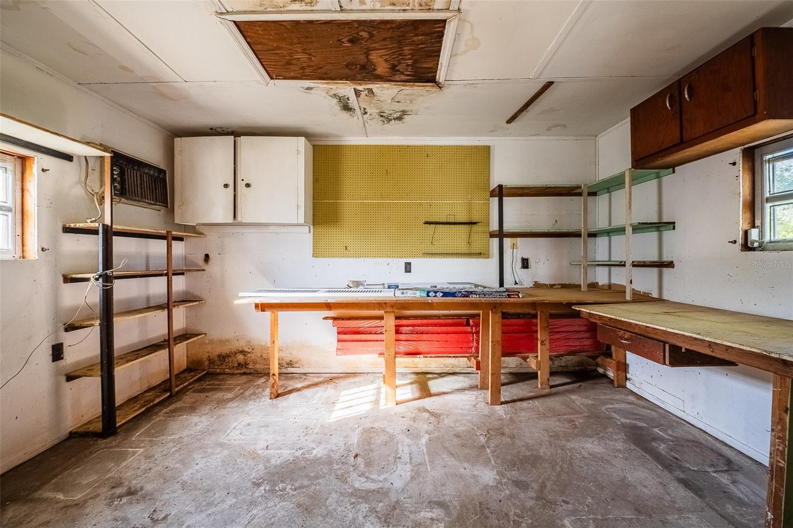 Image 31 of 42 For 510 Carolyn Drive