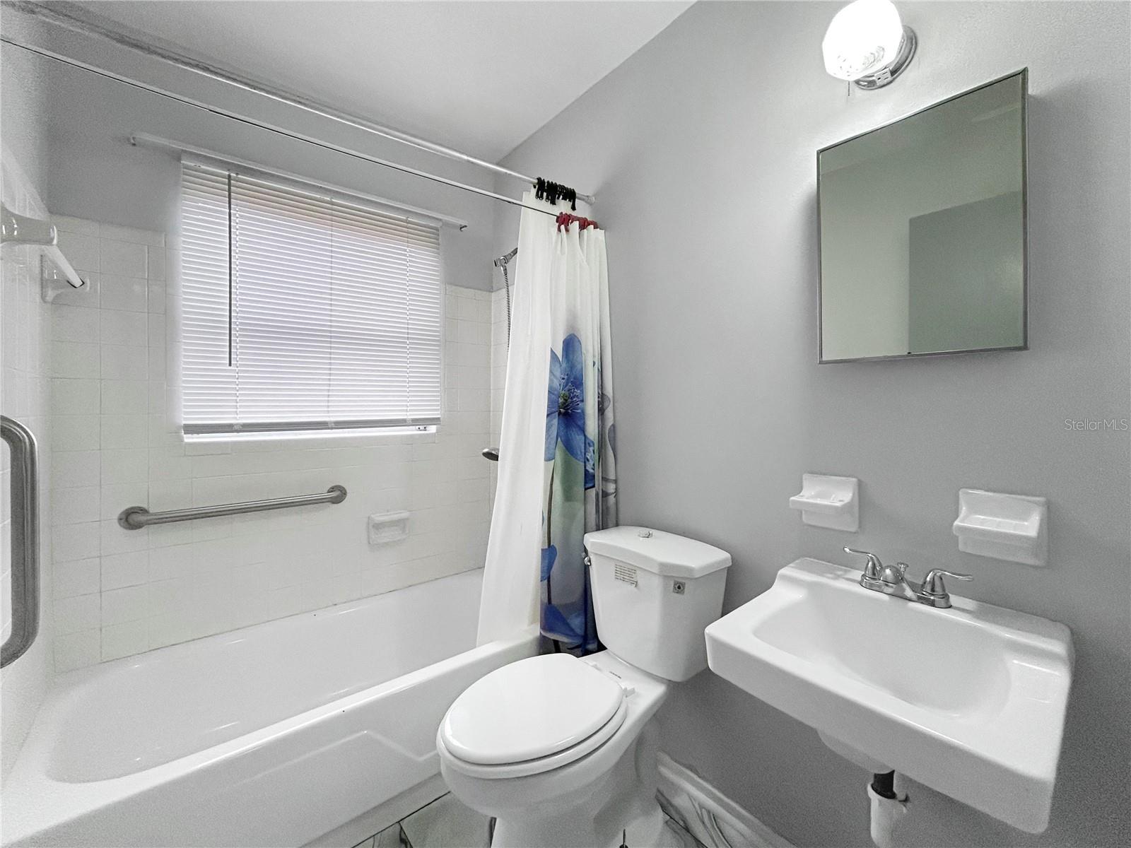 Image 25 of 28 For 534 Mceachern Street