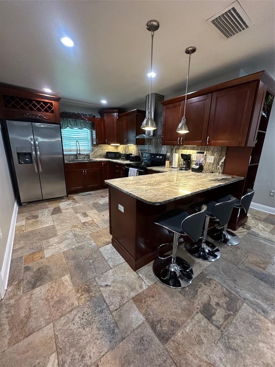 Image 2 of 9 For 718 Strain Boulevard