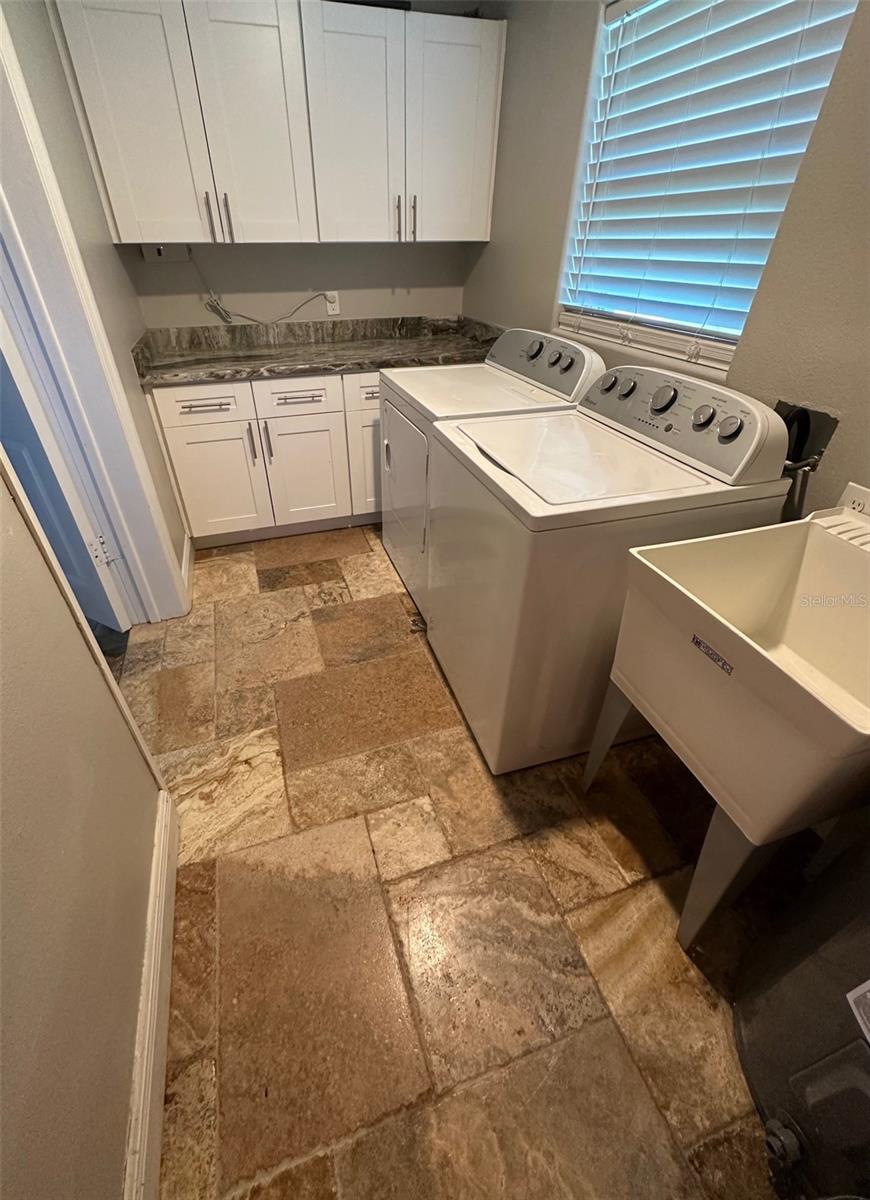 Image 9 of 9 For 718 Strain Boulevard