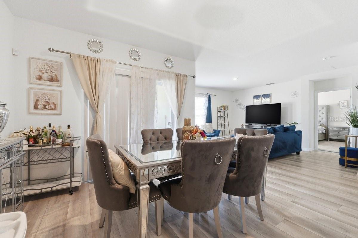 Image 12 of 36 For 807 Auburn Grove Court