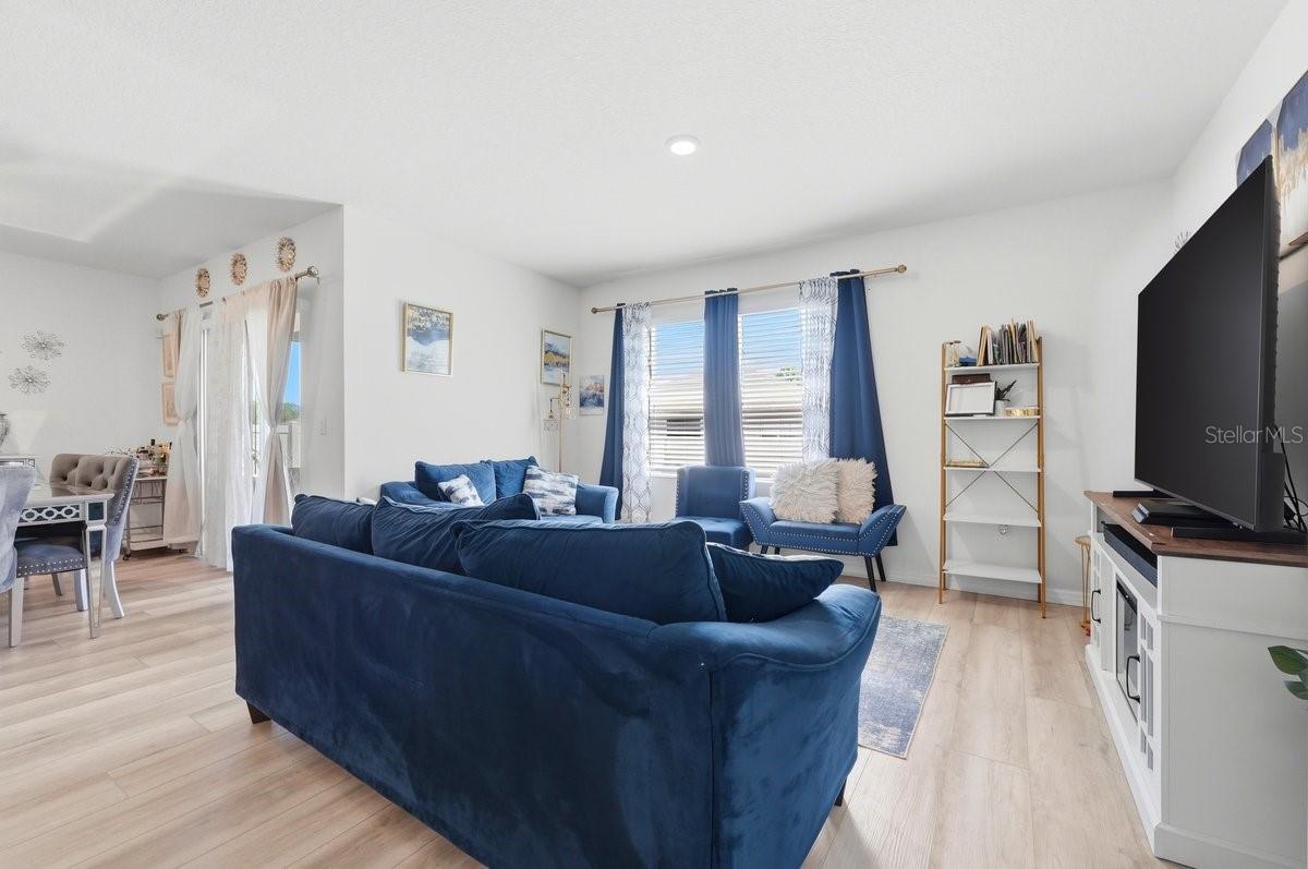 Image 5 of 36 For 807 Auburn Grove Court