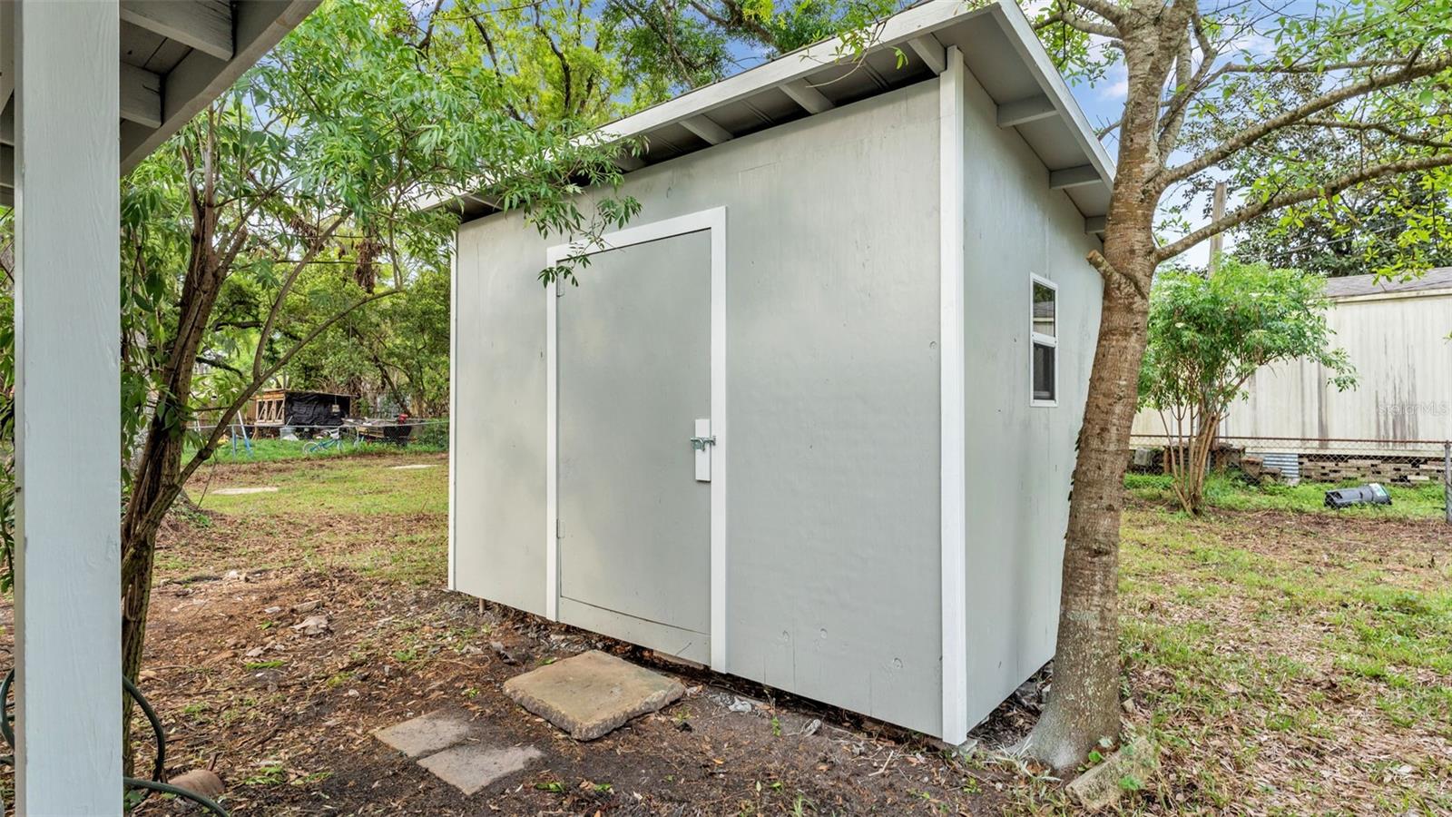 Image 16 of 23 For 2504 Cresap Street