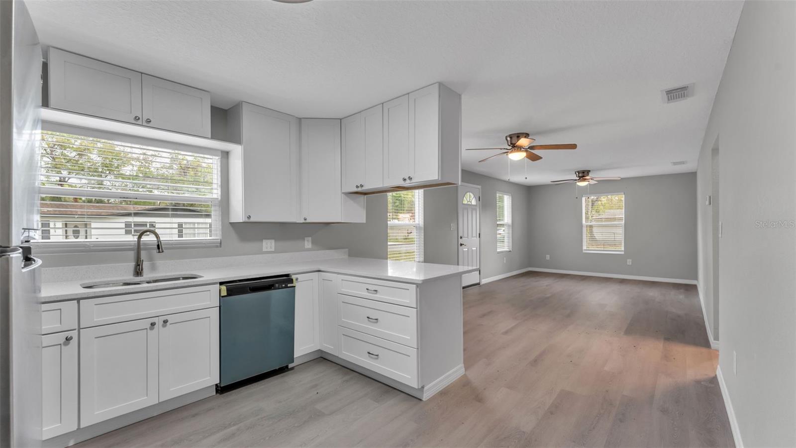 Image 8 of 23 For 2504 Cresap Street