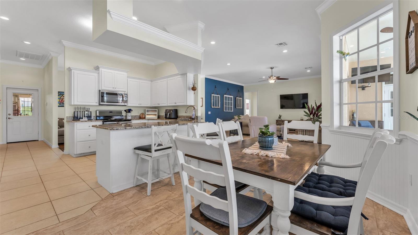 Image 16 of 62 For 6764 High Knoll Drive