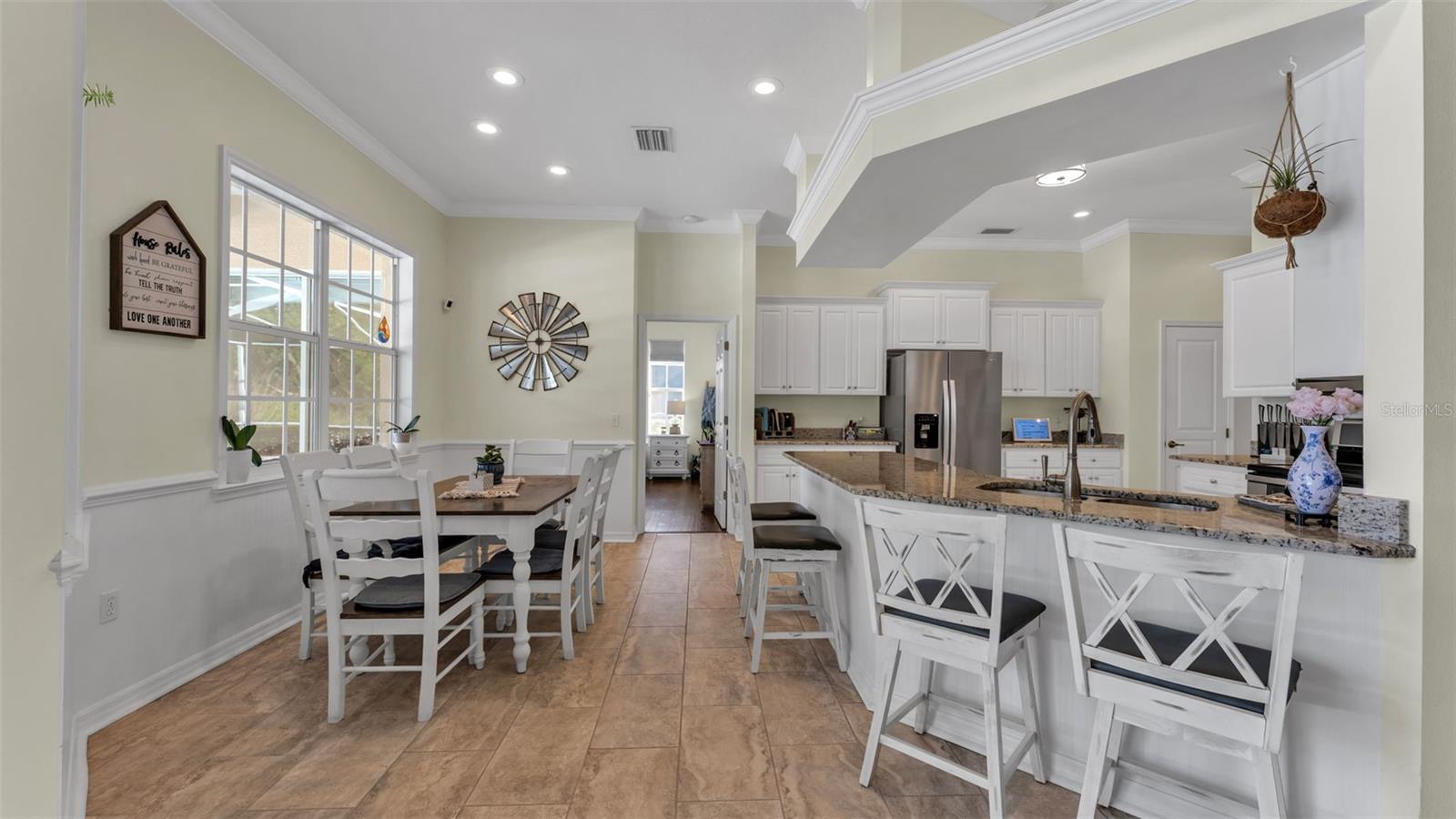 Image 17 of 62 For 6764 High Knoll Drive