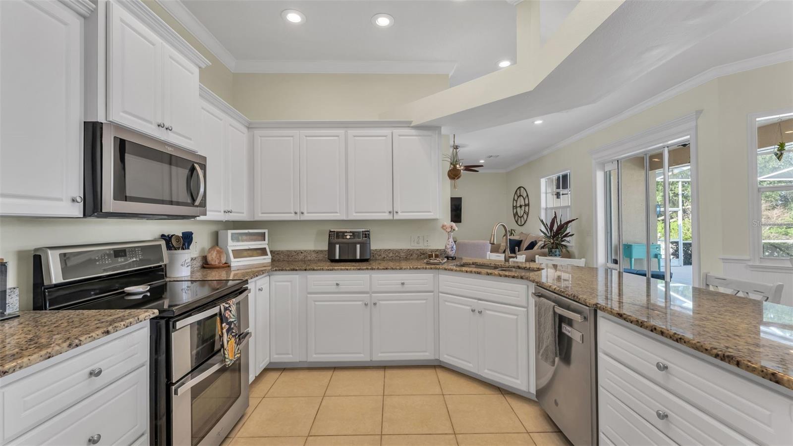 Image 19 of 62 For 6764 High Knoll Drive