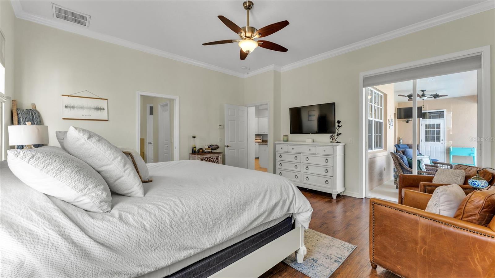 Image 27 of 62 For 6764 High Knoll Drive