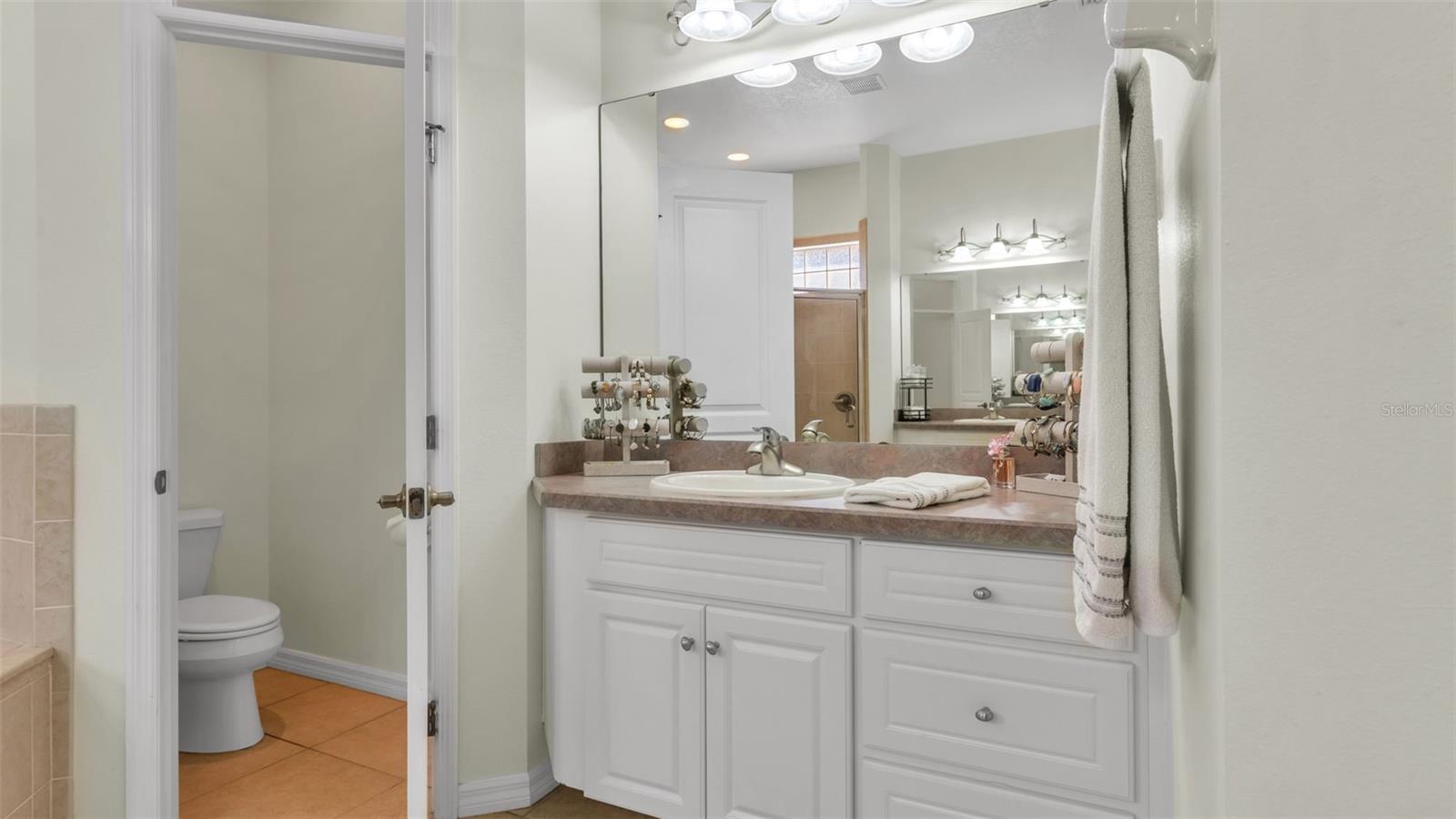 Image 32 of 62 For 6764 High Knoll Drive