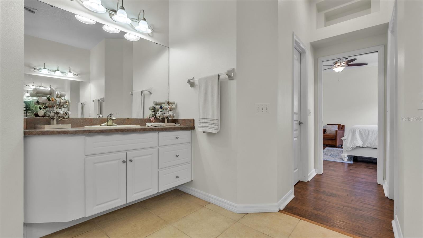 Image 33 of 62 For 6764 High Knoll Drive