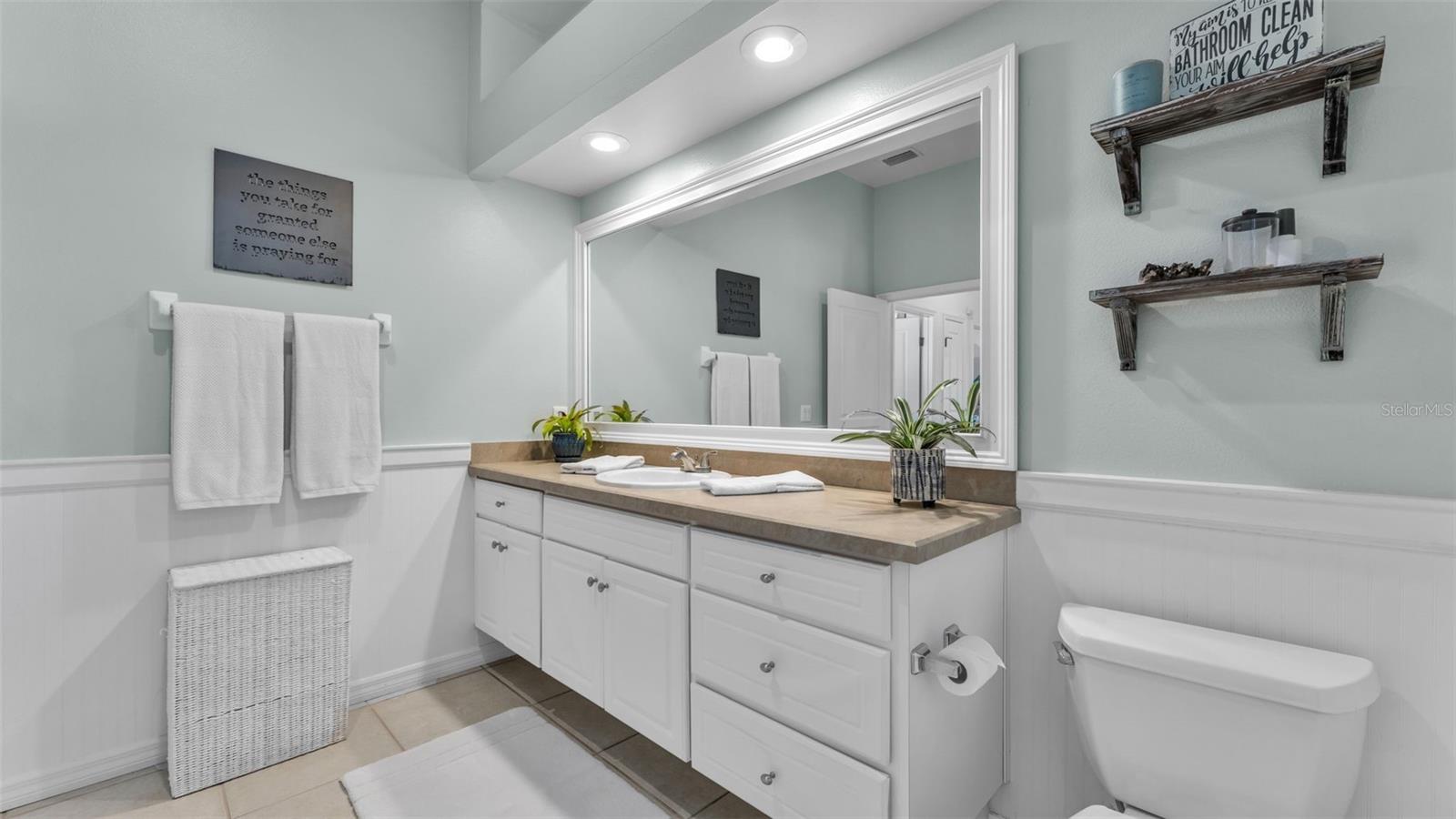 Image 39 of 62 For 6764 High Knoll Drive