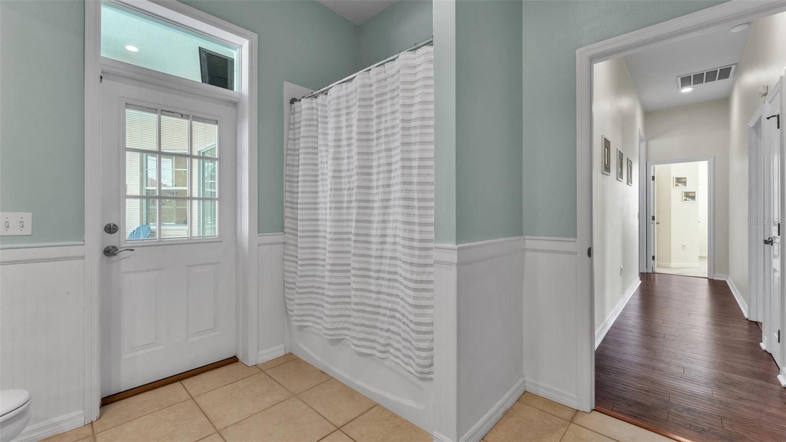 Image 40 of 62 For 6764 High Knoll Drive