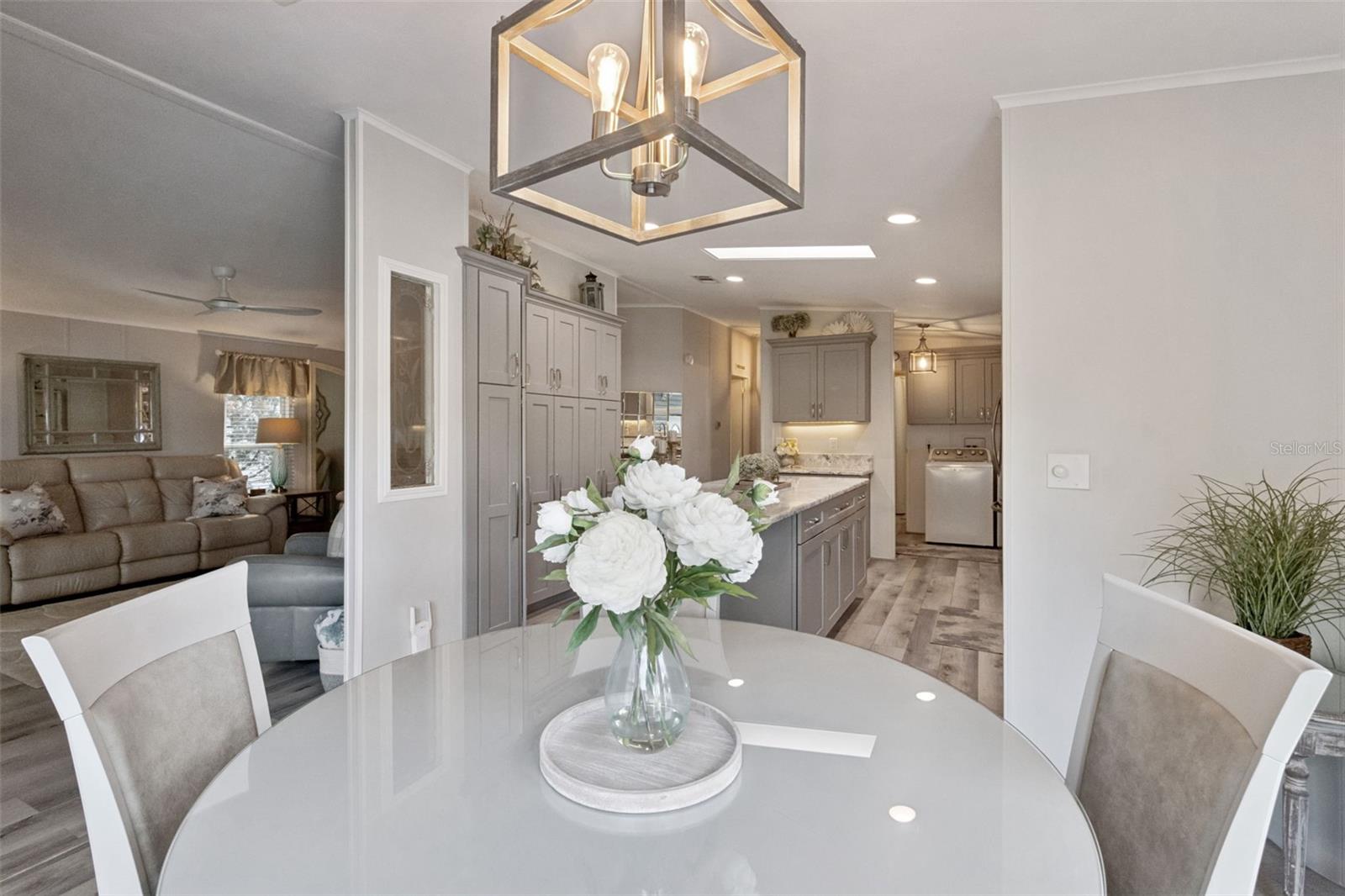 Image 11 of 44 For 8568 Breeze Hill Drive