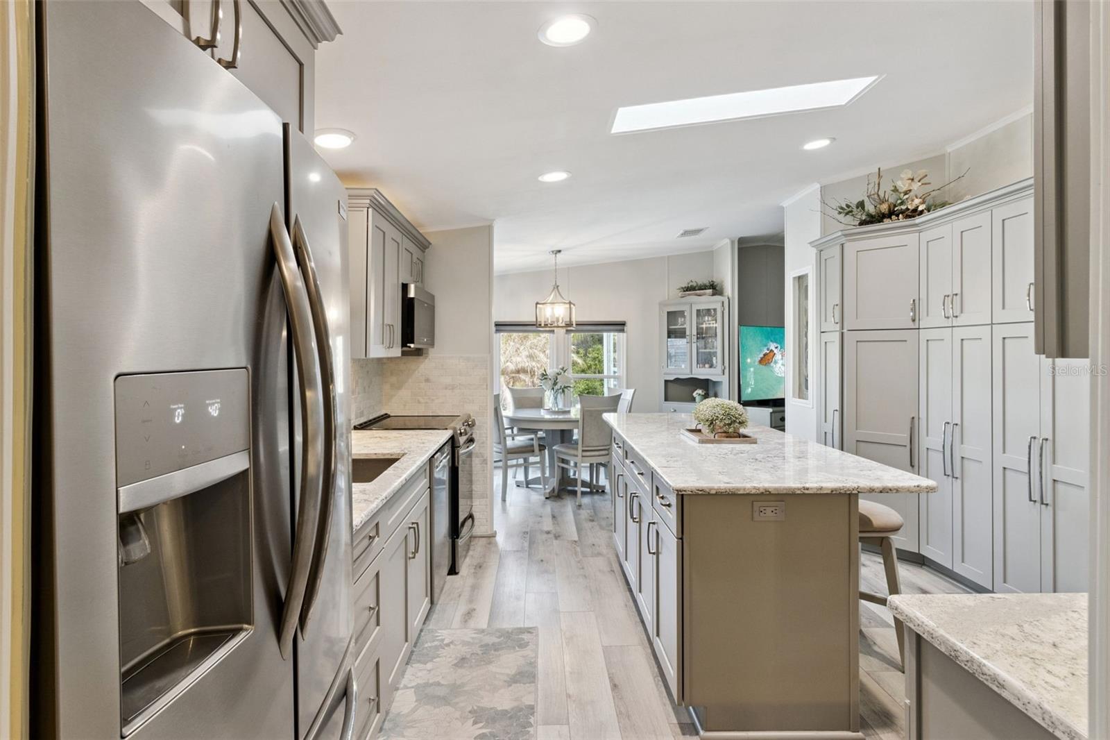 Image 14 of 44 For 8568 Breeze Hill Drive