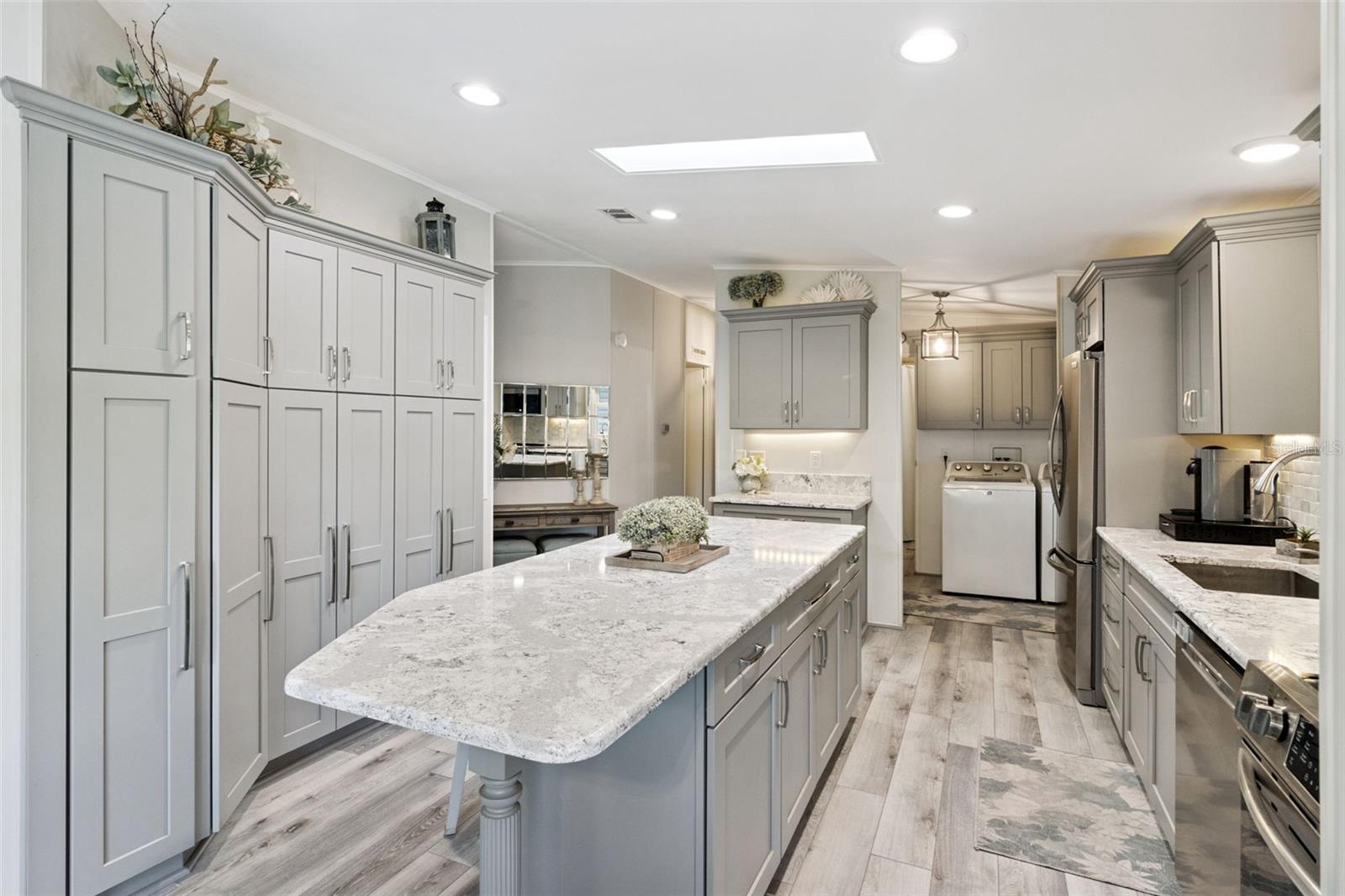 Image 16 of 44 For 8568 Breeze Hill Drive