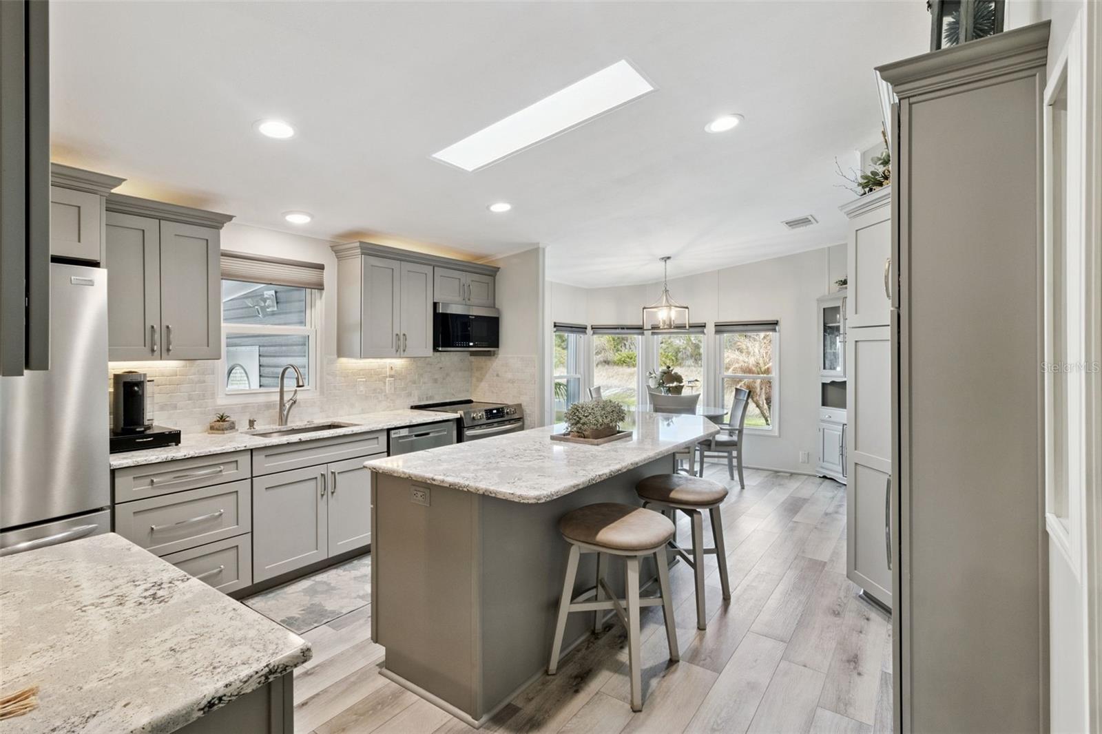 Image 17 of 44 For 8568 Breeze Hill Drive